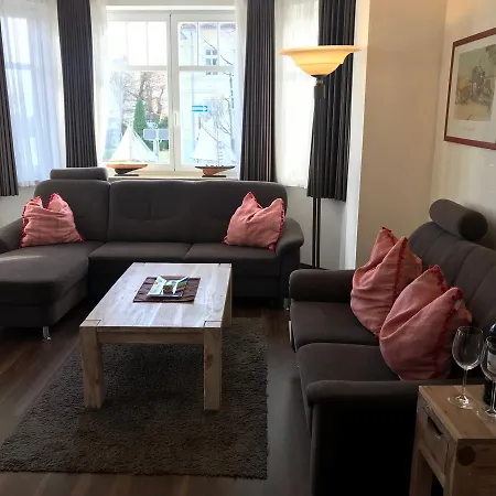 Appartmenthaus Monika 아파트 Ostseebad Kühlungsborn