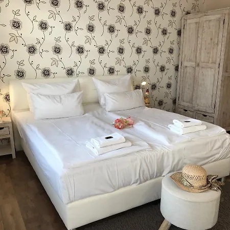 아파트 Appartmenthaus Monika Ostseebad Kühlungsborn