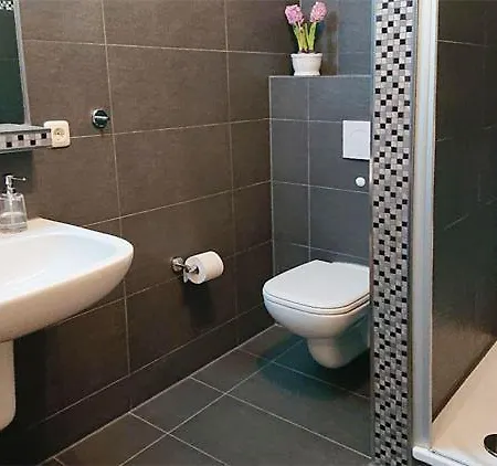 아파트 Appartmenthaus Monika Ostseebad Kühlungsborn